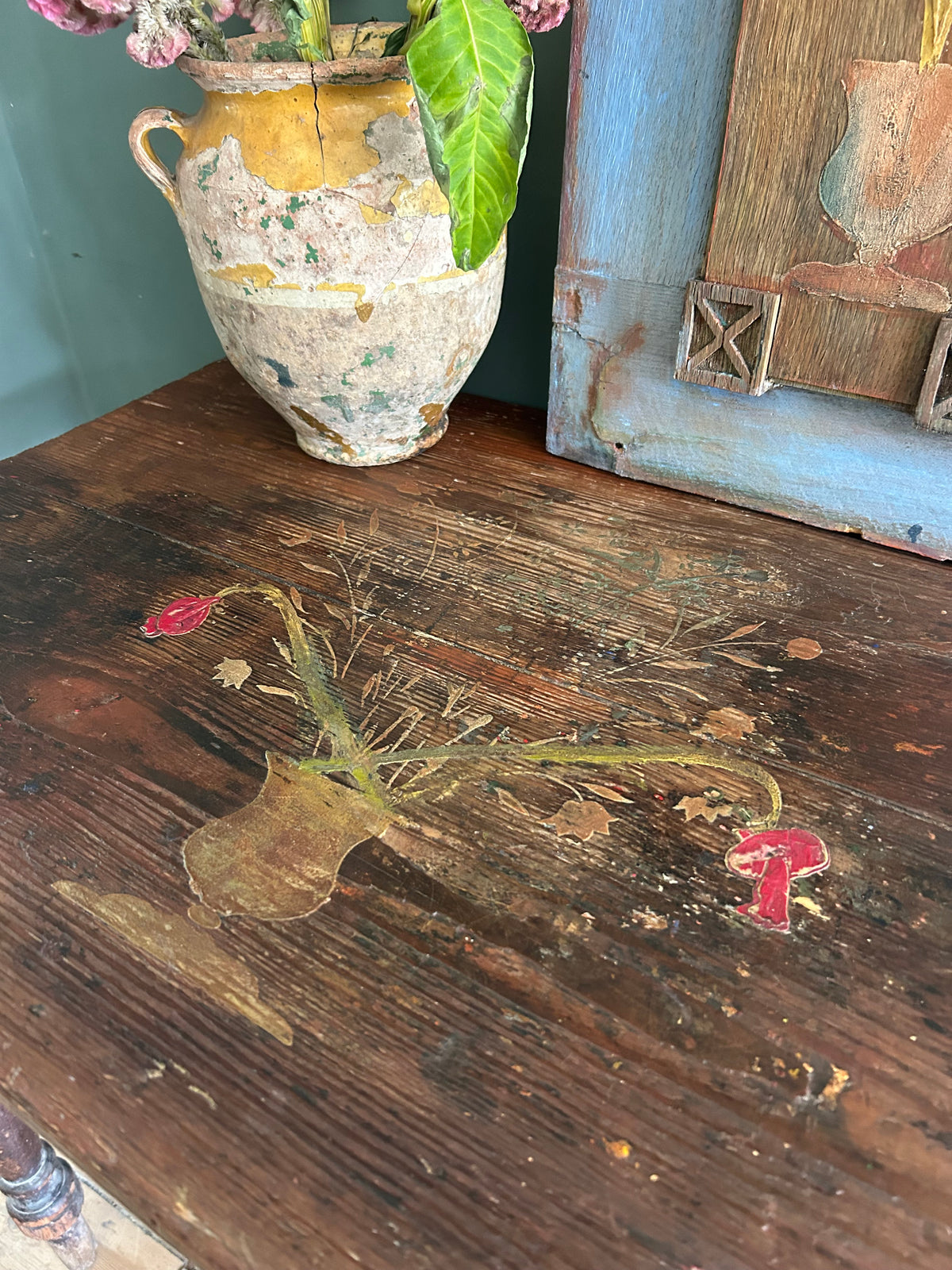 Vintage Console Table with Flower Design.