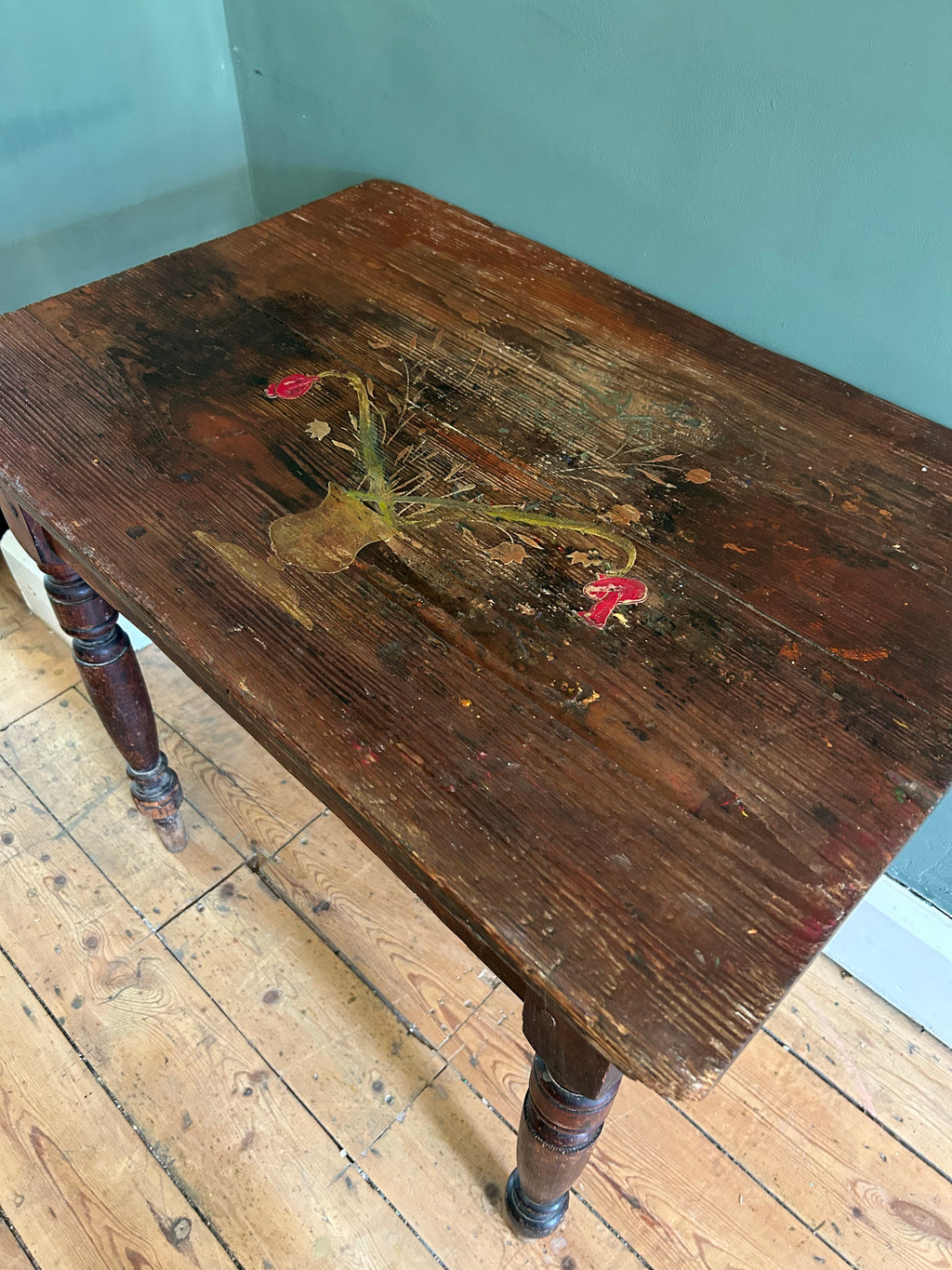 Vintage Console Table with Flower Design.