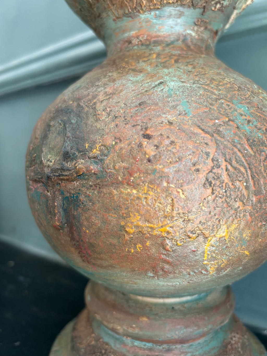Yew vase with Primitive cross