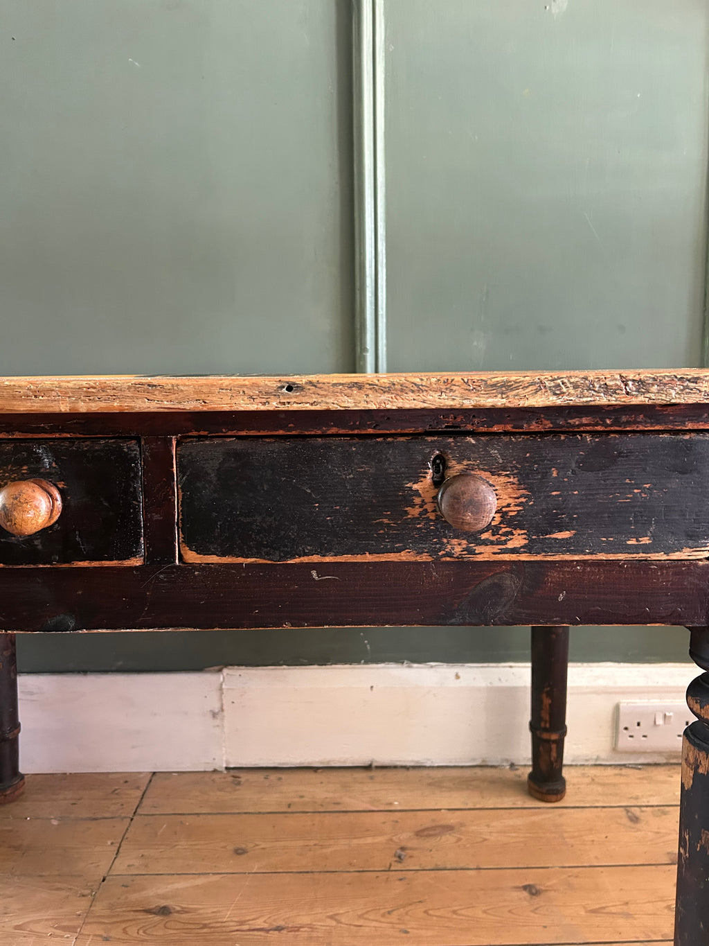 Vintage Folk Art Swan Table