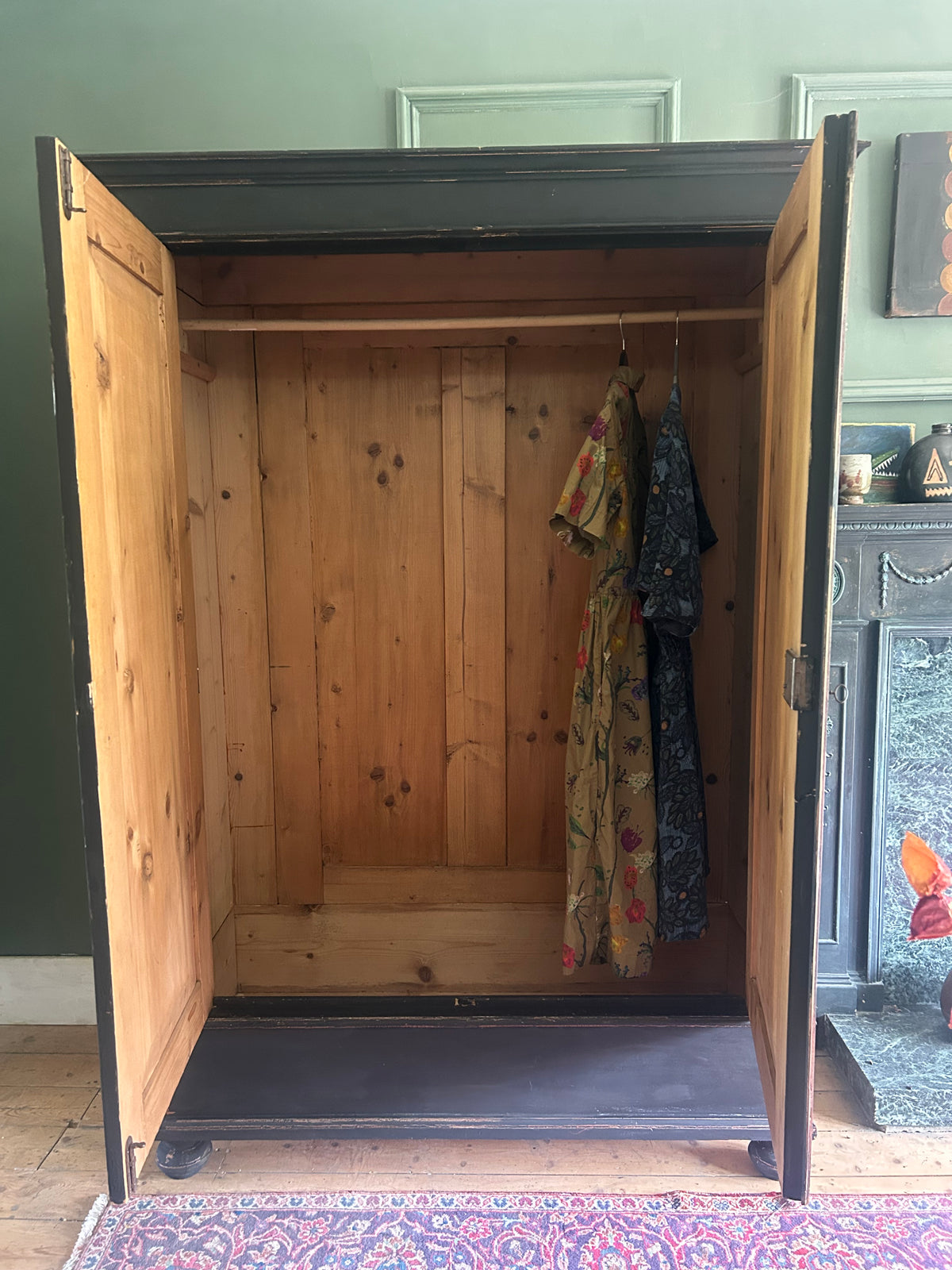 Bloomsbury inspired Daisy Wardrobe